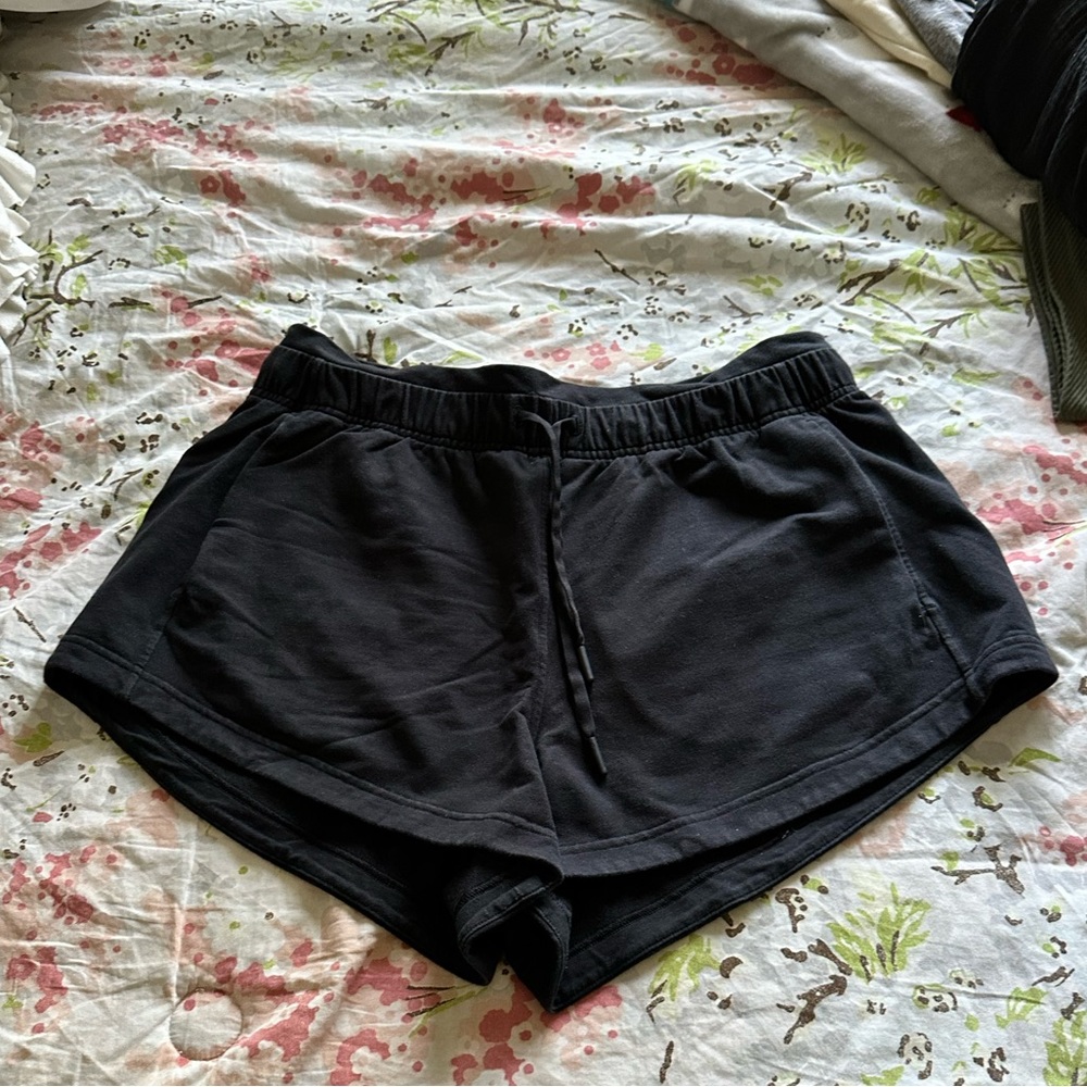 Lululemon Inner Glow High Rise Short 3”